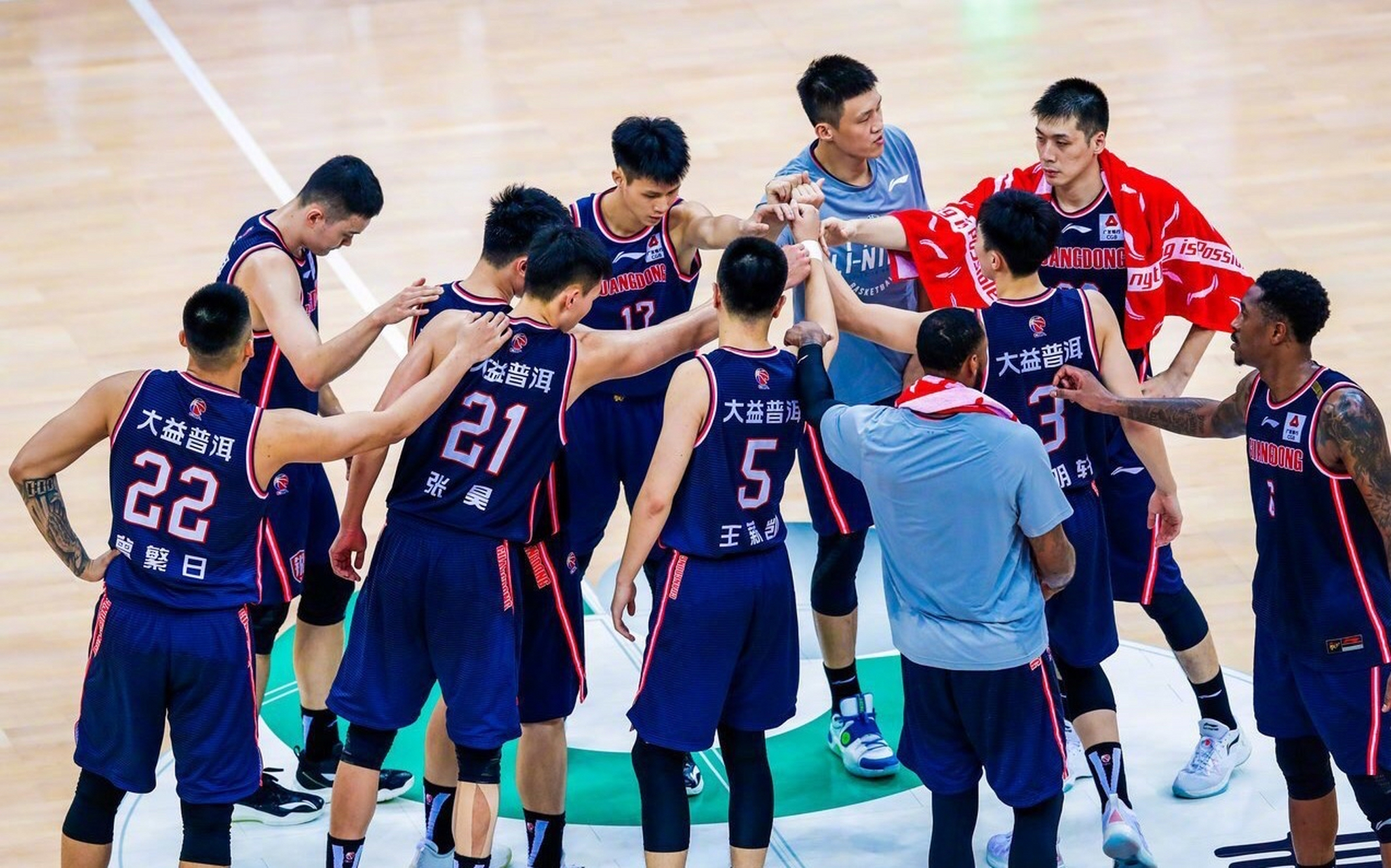 九游体育-关于孟菲斯灰熊训练开放日；赛前伤情更新引欢呼；CBA季后赛在即；赛程密集仍需轮换的信息