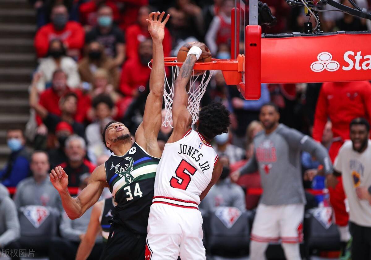 九游体育官网-包含全明星赛集结日再迎强敌；芝加哥公牛豪取连胜；主帅态度：质疑声仍在；训练强度明显提升的词条